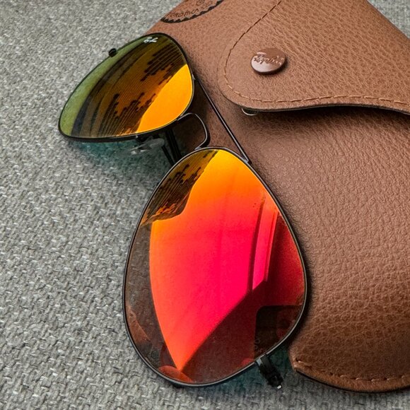 RayBan Aviator Sunglasses RB3025